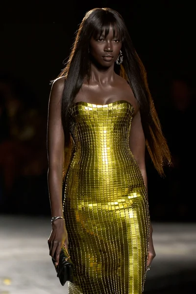 Look 28